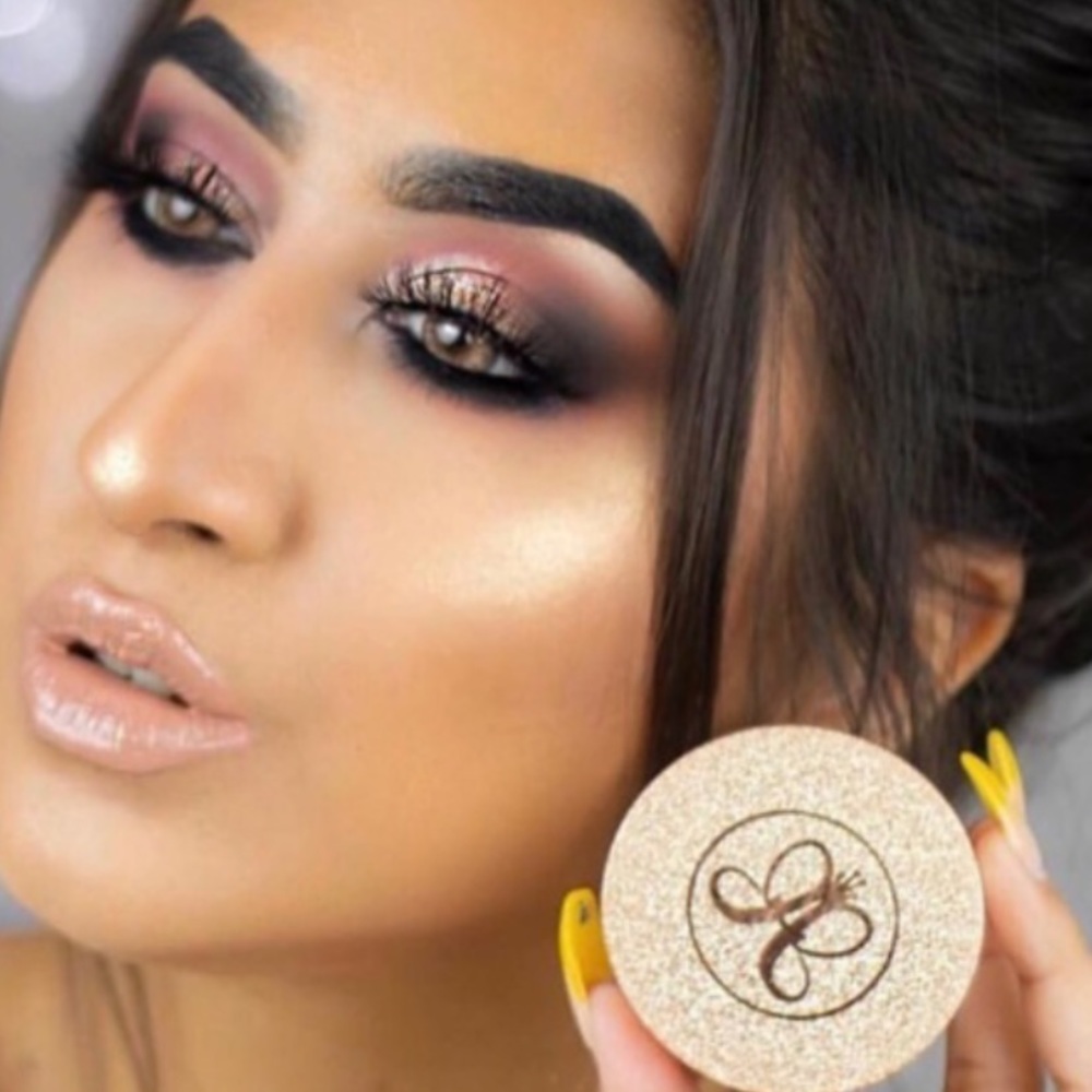 Anastasia Beverly Hills Loose Powder Highlighter in Vegas BNIB - Picture 3 of 16